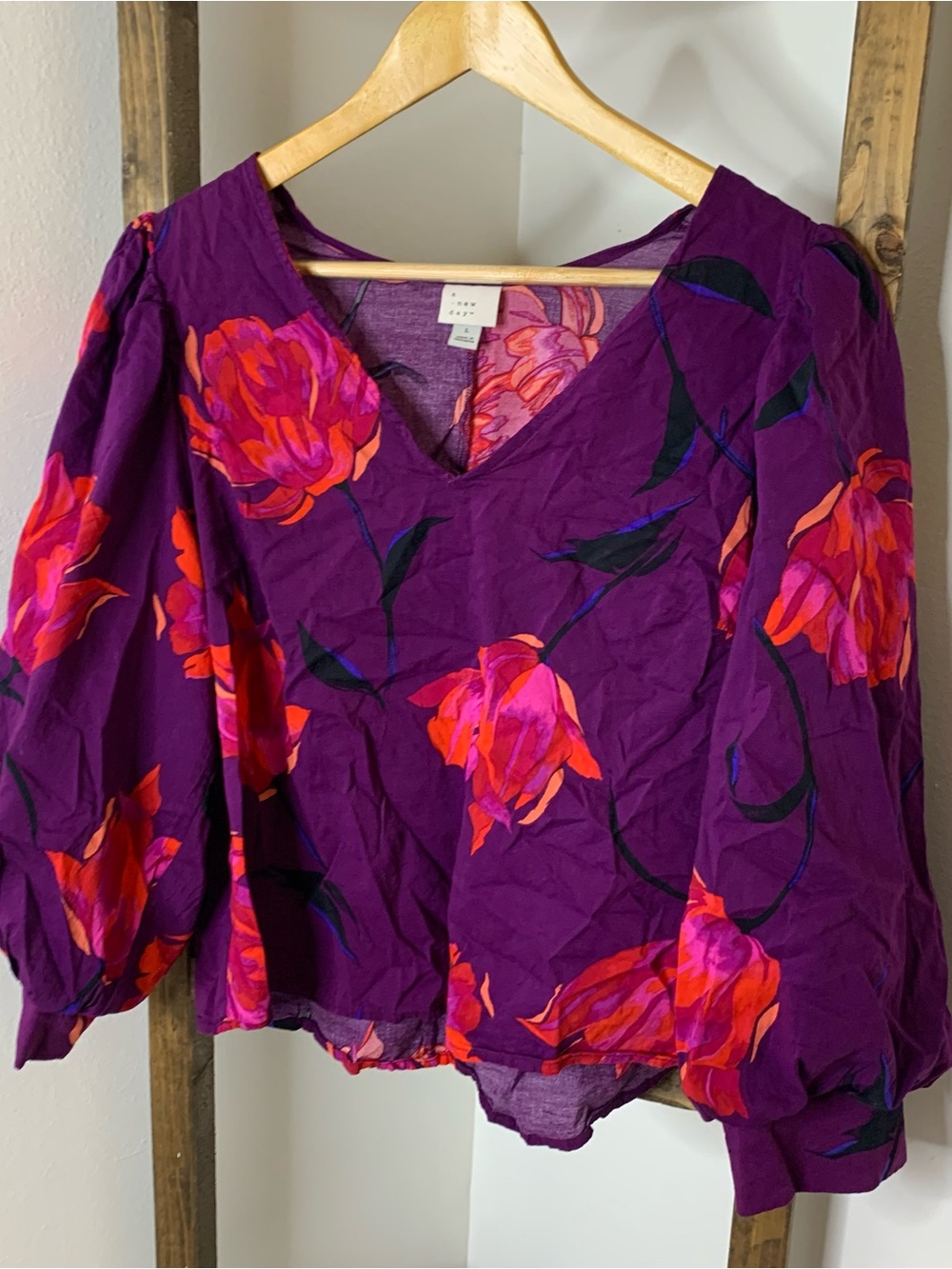 A New Day Floral V-Neck Puff Sleeve Blouse - Purple with Pink-Red Blooms Size L - Picture 3 of 6